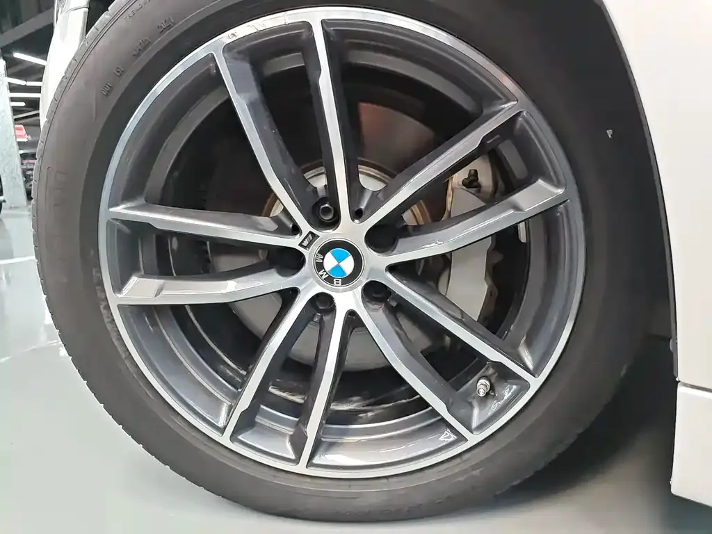 BMW 5 Series New Energy — фото 6