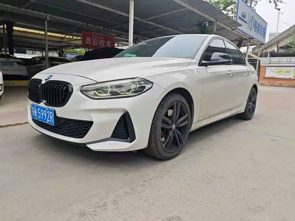 BMW 1 Series — фото 1