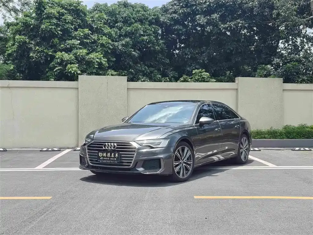 Audi A6L — фото 1