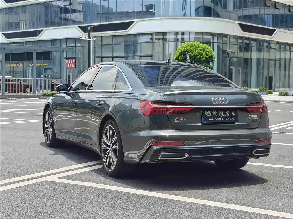 Audi A6L — фото 7