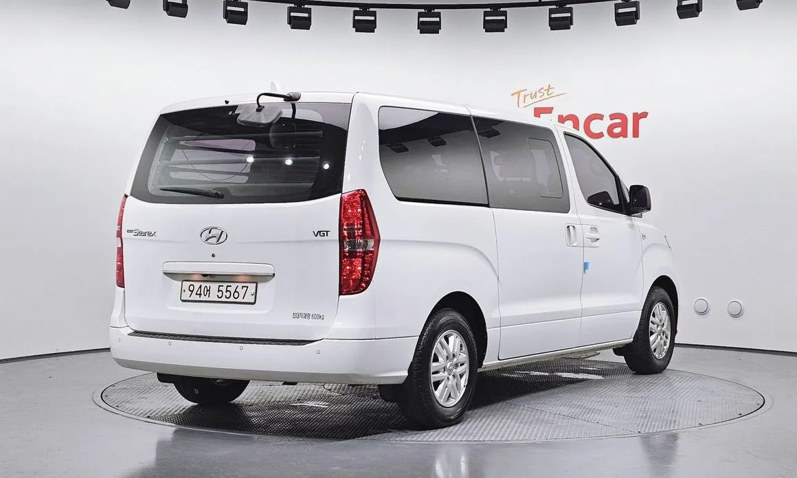 Hyundai Starex — фото 9