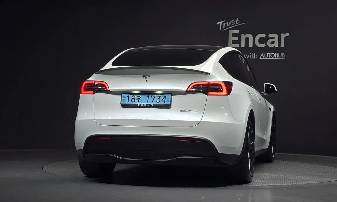 Tesla Model Y — фото 4