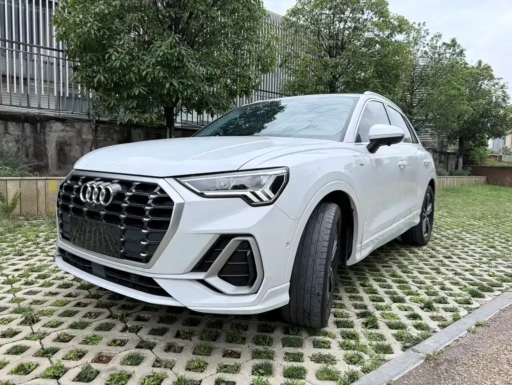 Audi Q3 — фото 6