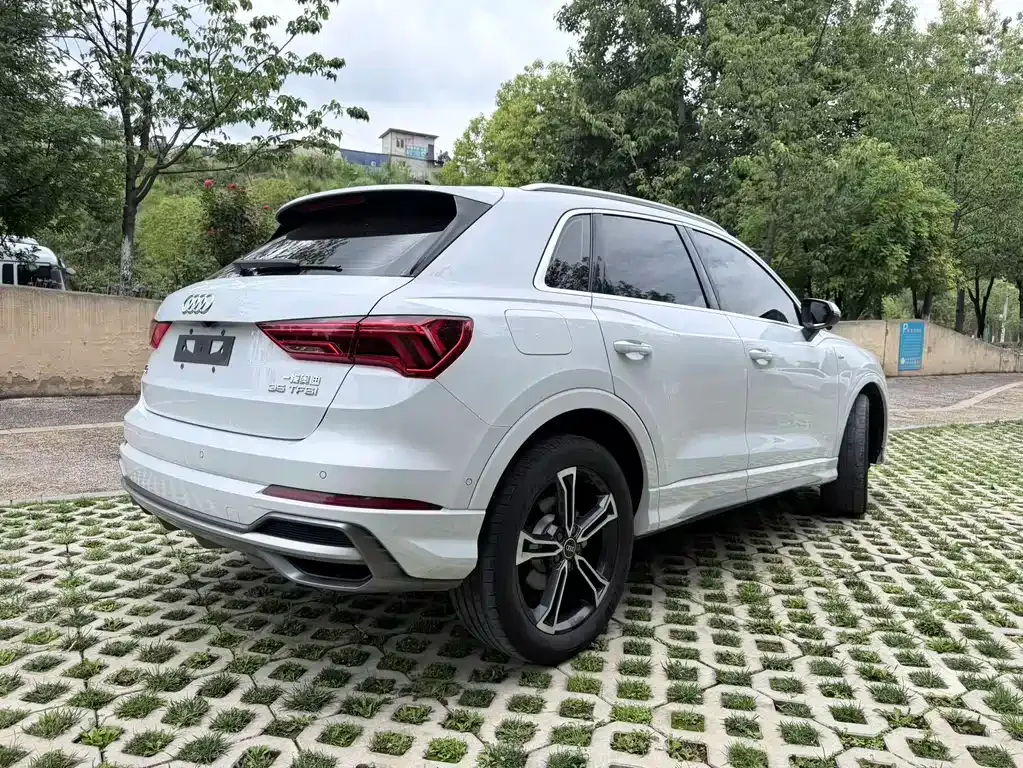 Audi Q3 — фото 9