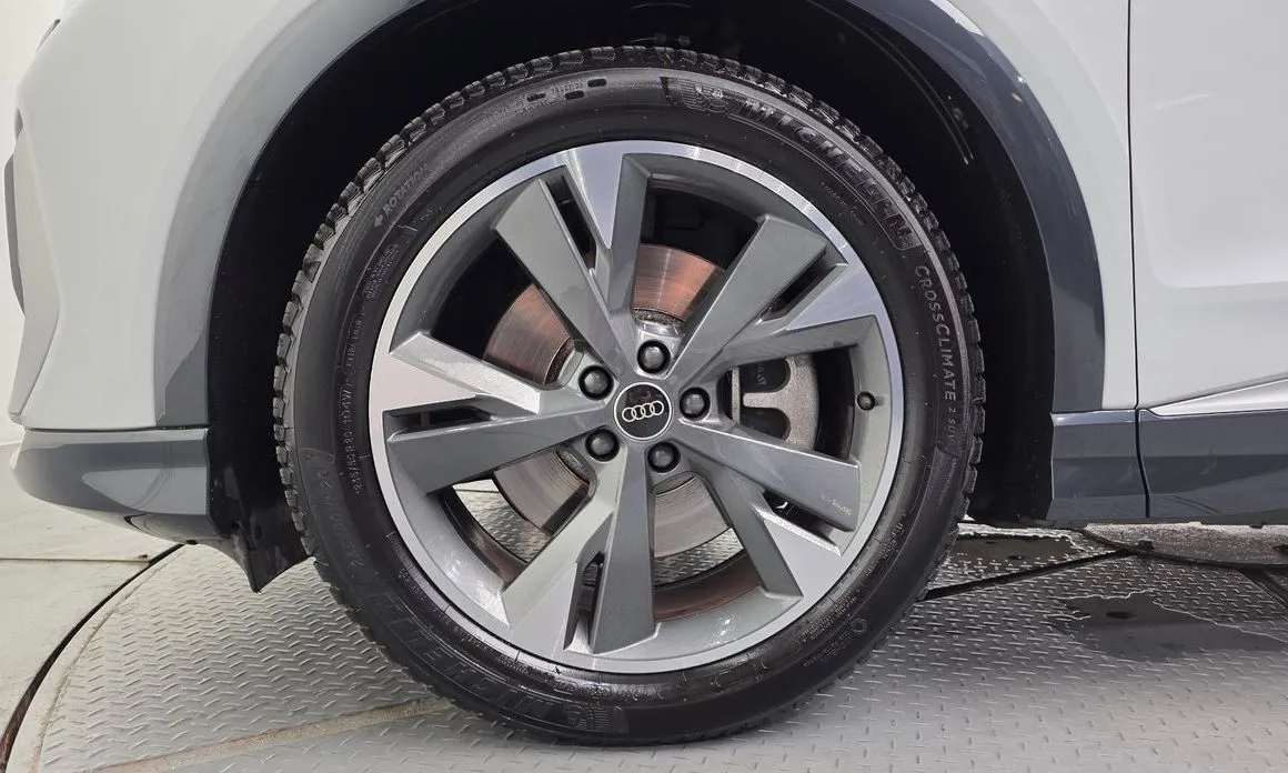 Audi Q4 e-tron 2023 из KR, фото 8