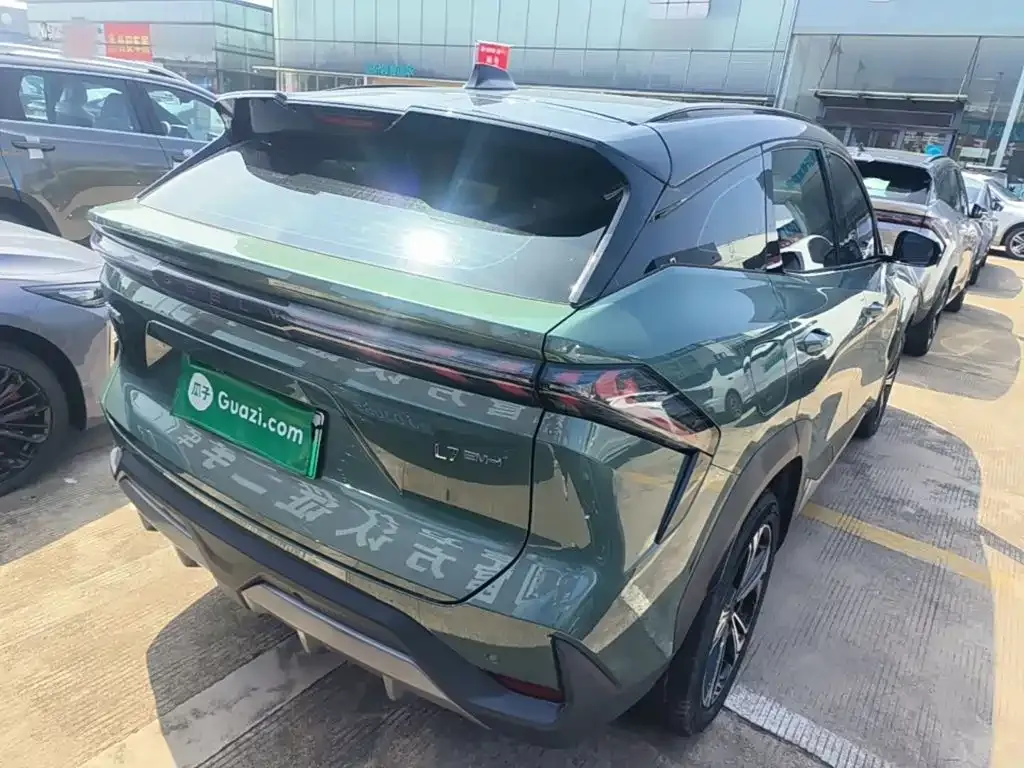 Geely Galaxy L7 — фото 10