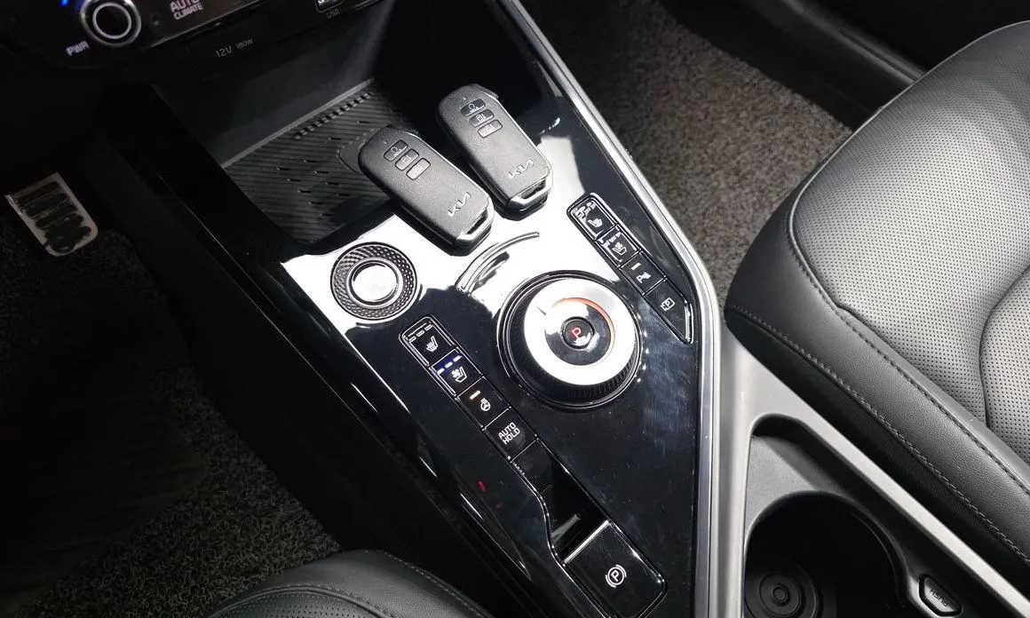 Kia Niro — фото 10