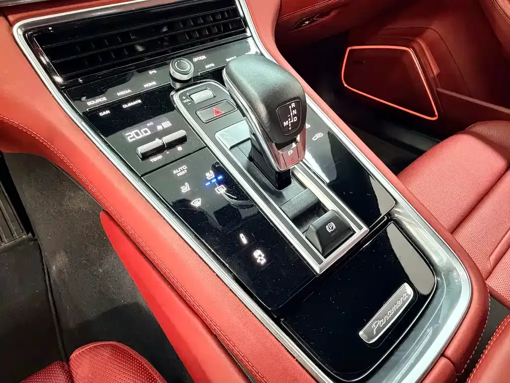 Porsche Panamera — фото 10