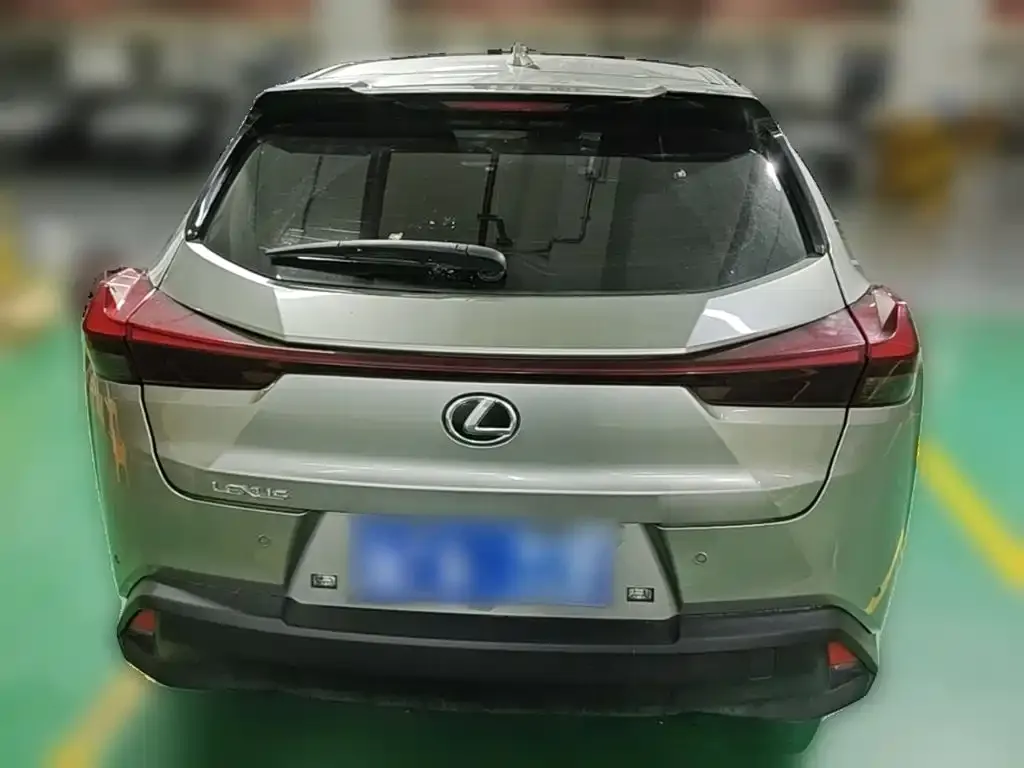 Lexus UX — фото 6