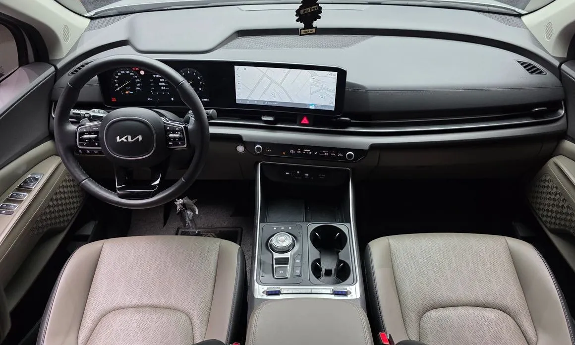 Kia Carnival — фото 10