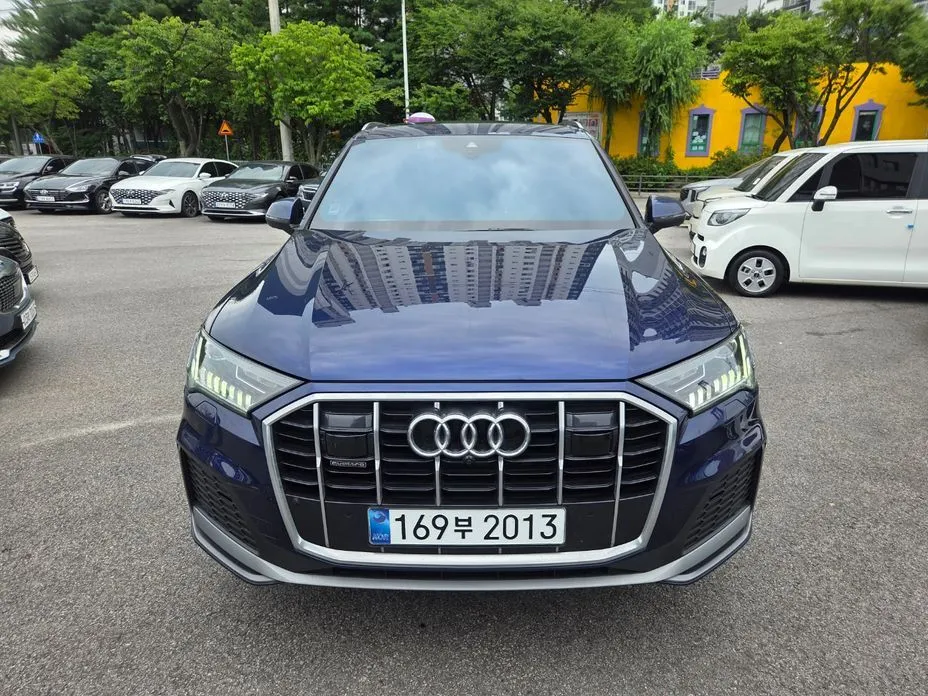 Audi Q7 — фото 9
