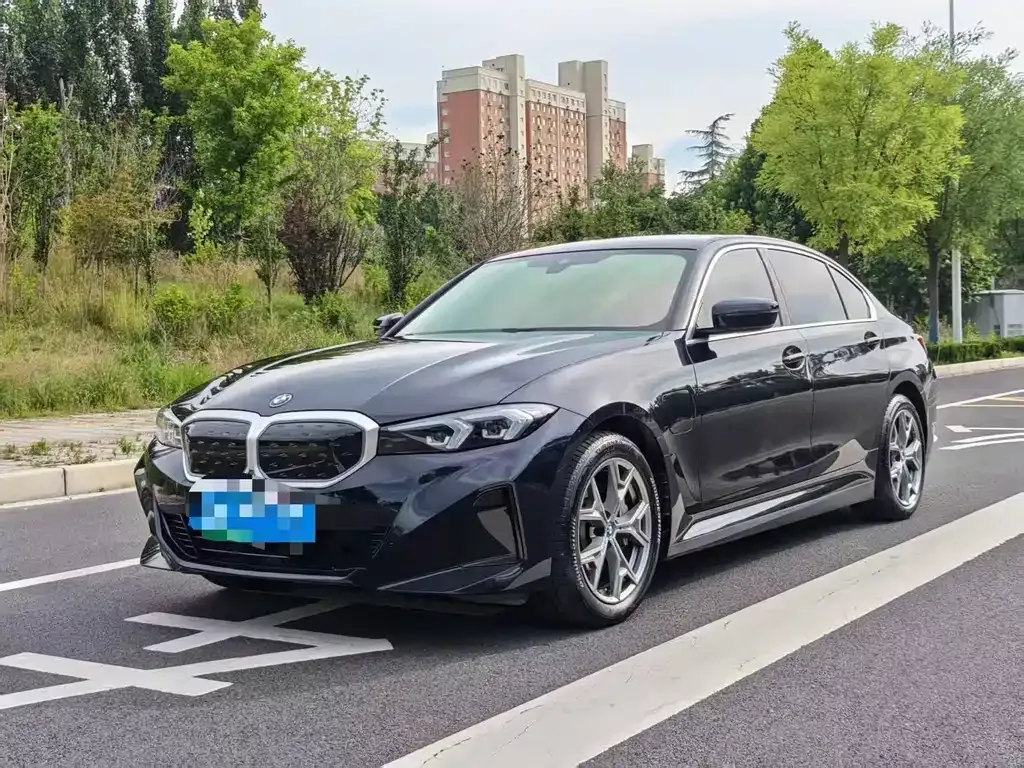 BMW i3 — фото 1