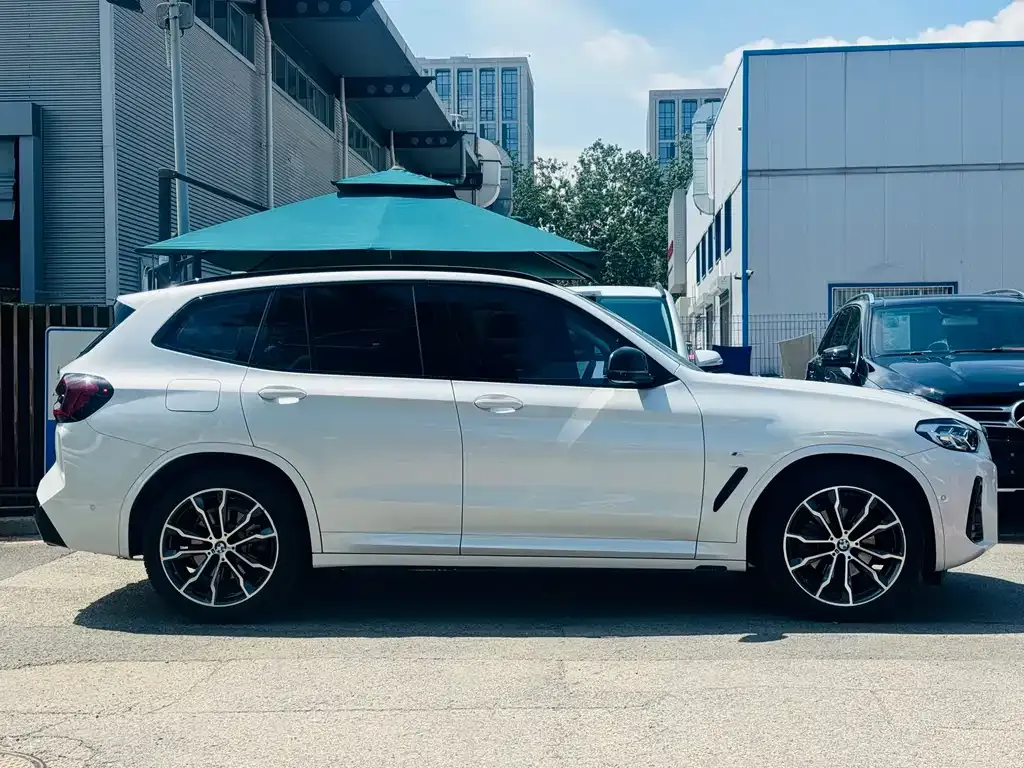 BMW X3 — фото 10