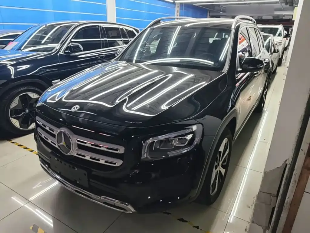 Mercedes-Benz GLB — фото 10
