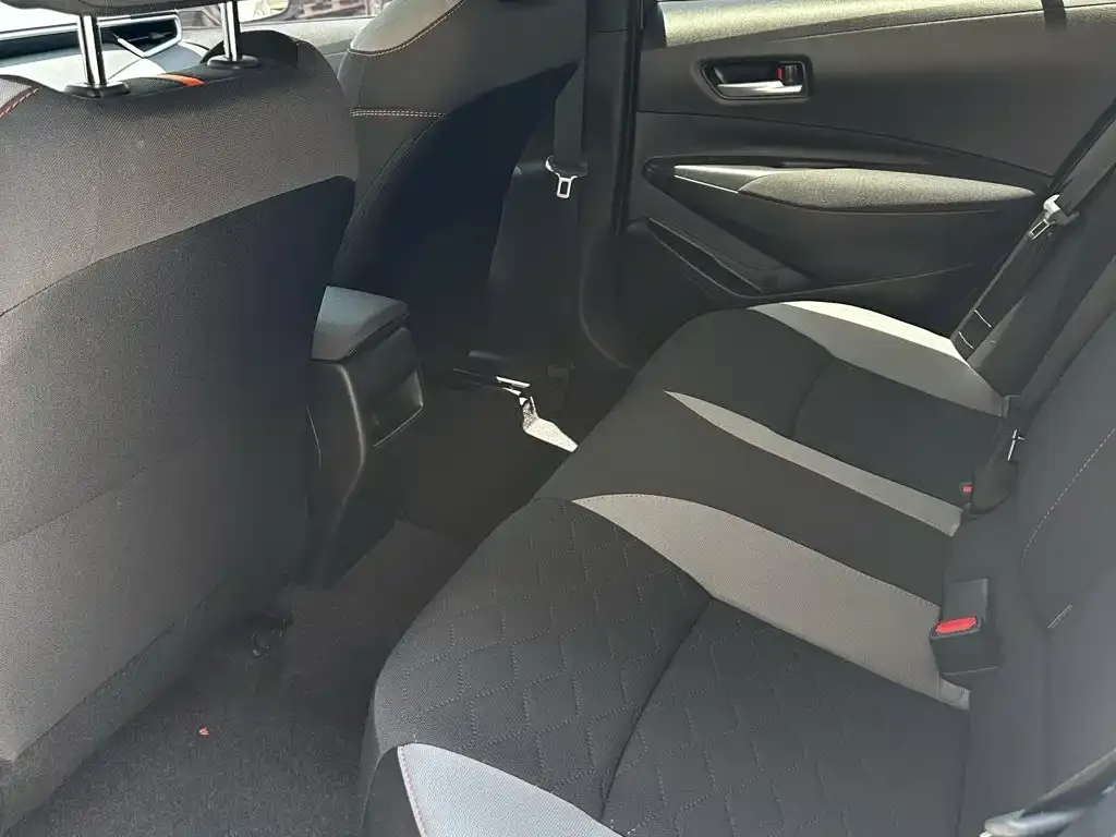 Toyota Corolla 2023 из CN, фото 3