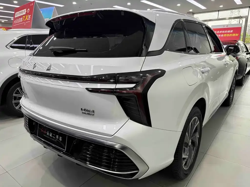 Hongqi HS3 PHEV — фото 7