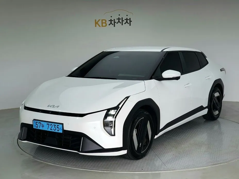 Kia EV4