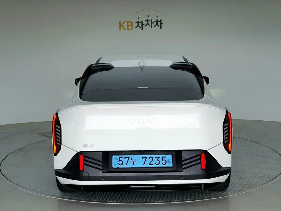 Kia EV4 2026 из KR, фото 3