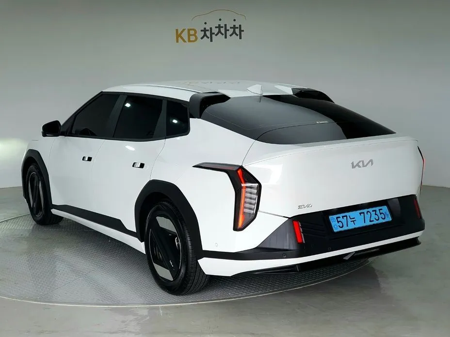 Kia EV4 2026 из KR, фото 7