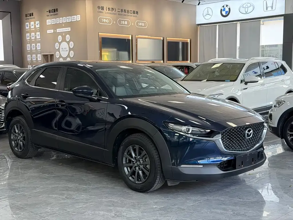 Mazda CX-30 — фото 10