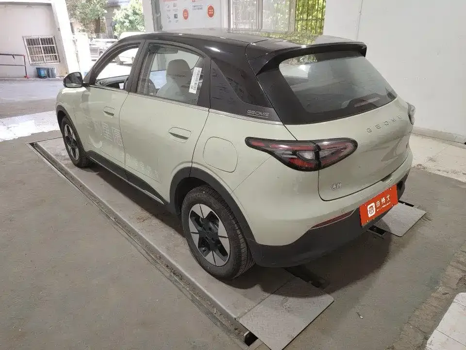 Geely Starburst — фото 4