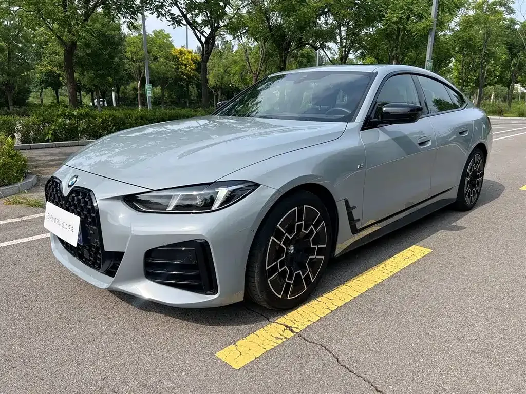 BMW 4 Series — фото 1