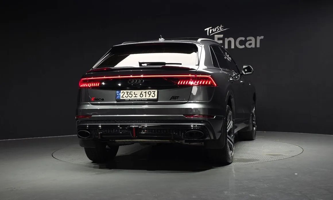 Audi Q8 — фото 2