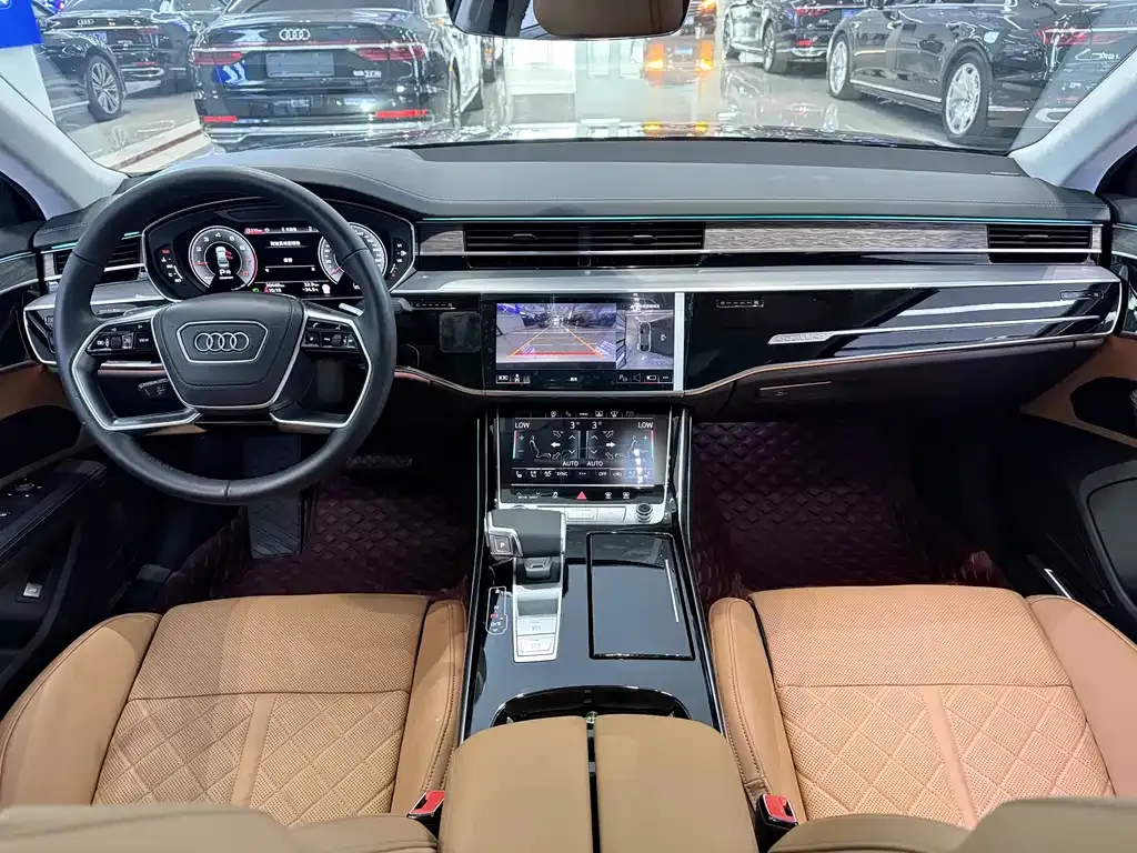 Audi A8 — фото 10