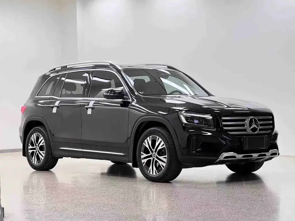 Mercedes-Benz GLB — фото 9