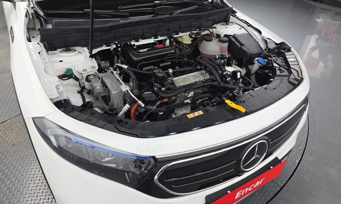 Mercedes-Benz EQB 2022 из KR, фото 10
