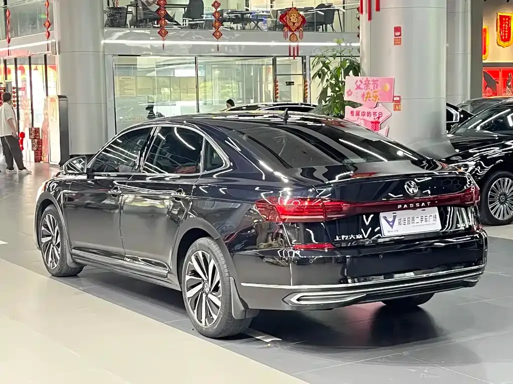 Volkswagen Passat — фото 5
