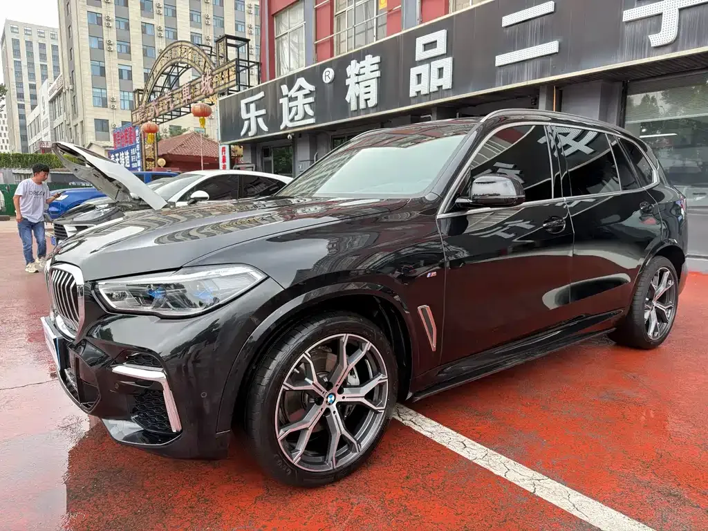 BMW X5 — фото 6