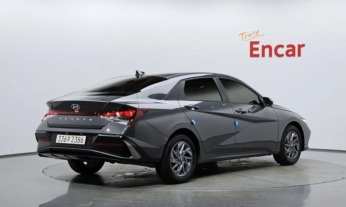 Hyundai AVANTE — фото 2