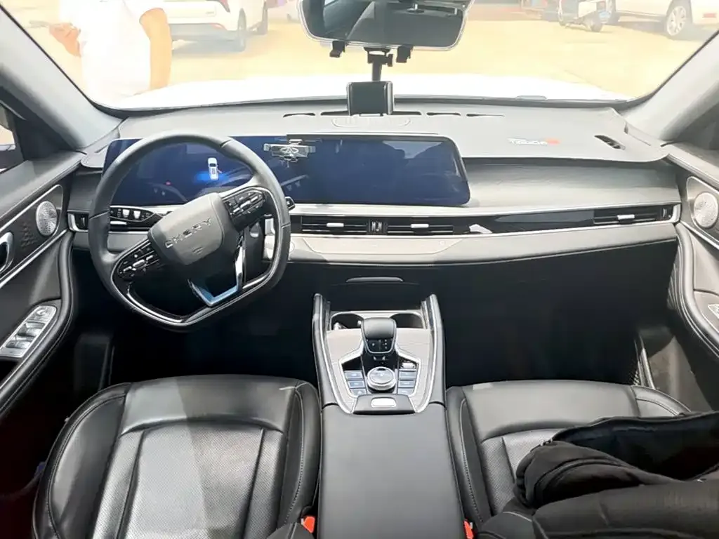 Chery Tiggo 8 PRO NEV — фото 4
