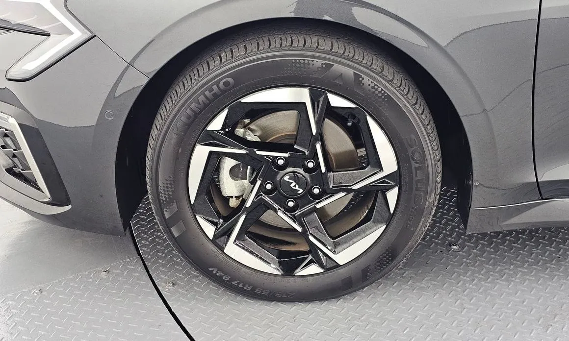 Kia K5 — фото 6