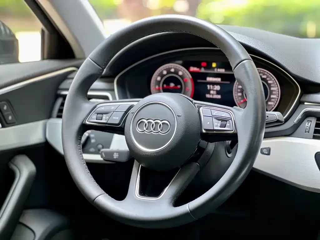 Audi A4L — фото 3