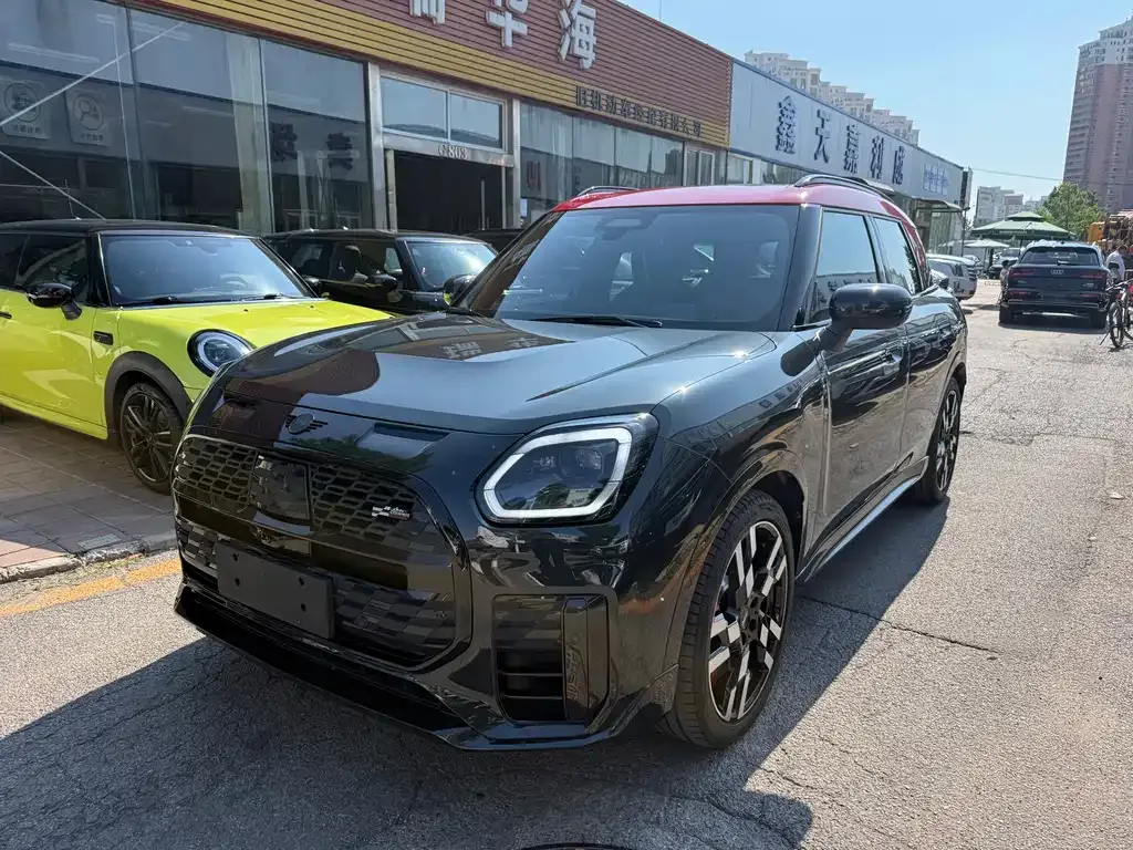 MINI Countryman JCW — фото 1
