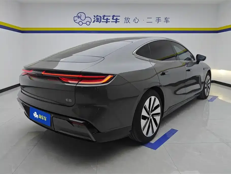 Geely Galaxy E8 2024 из CN, фото 9