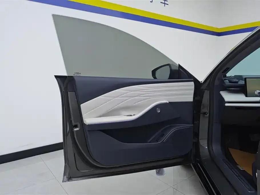 Geely Galaxy E8 2024 из CN, фото 5