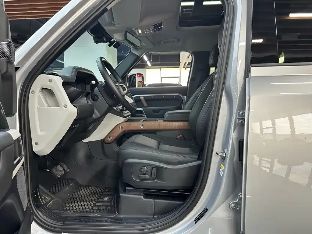 Land Rover Defender — фото 8