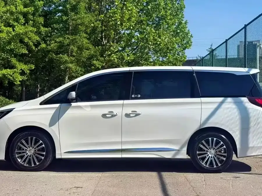 GAC Motor Trumpchi M8 — фото 9