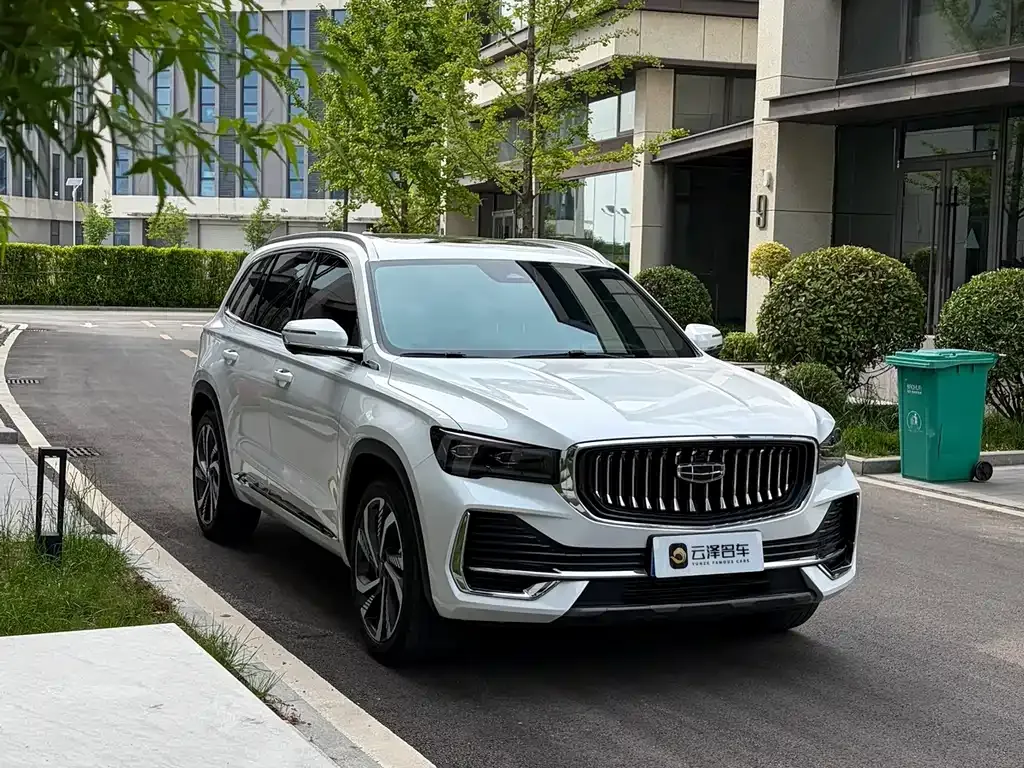Geely Xingyue L — фото 1