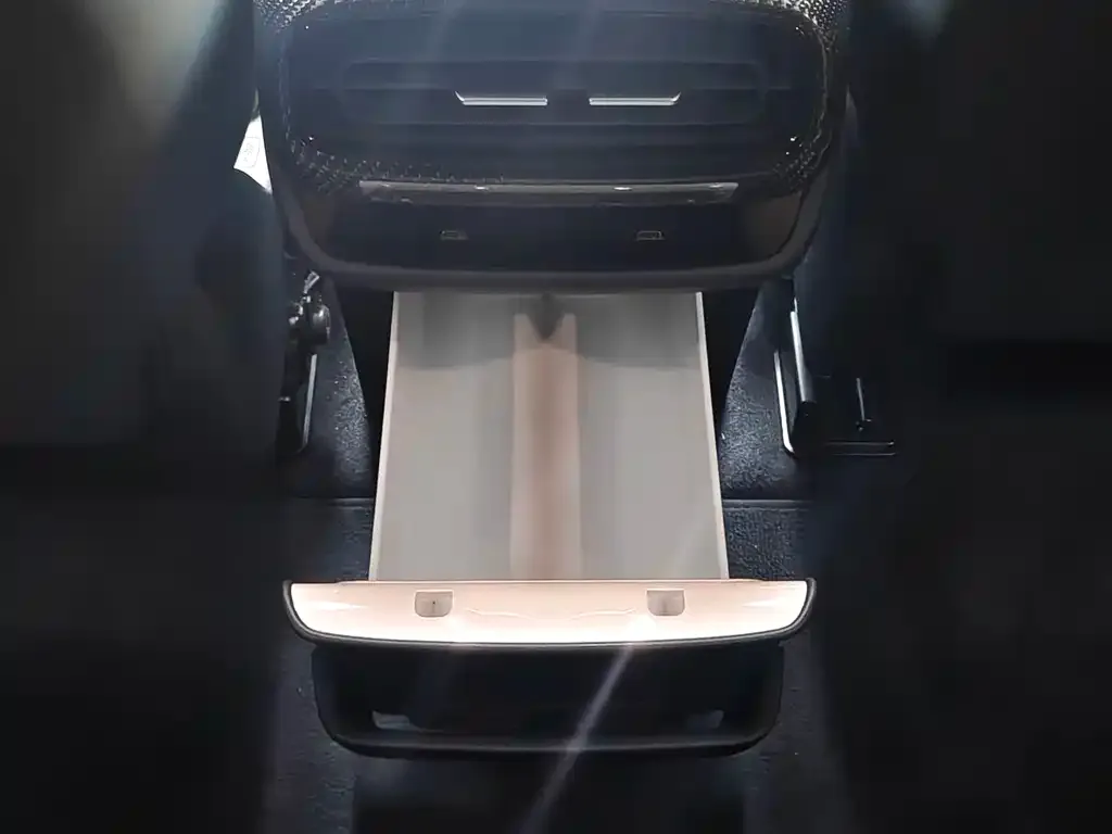 Xiaomi SU7 Ultra 2025 из CN, фото 9