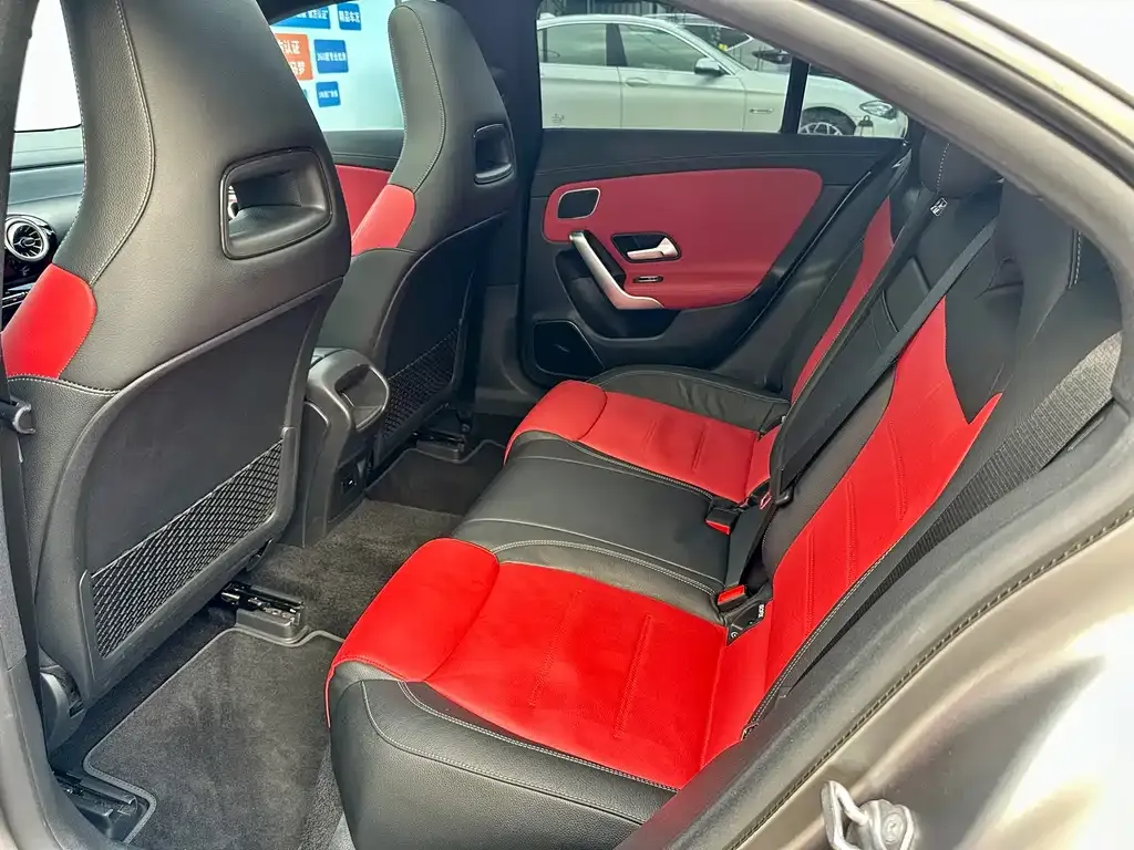 Mercedes-Benz CLA AMG — фото 9