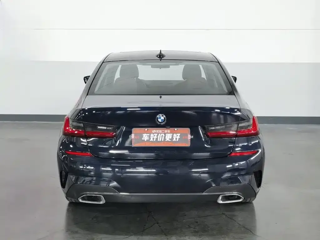 BMW 3 Series 2022 из CN, фото 2