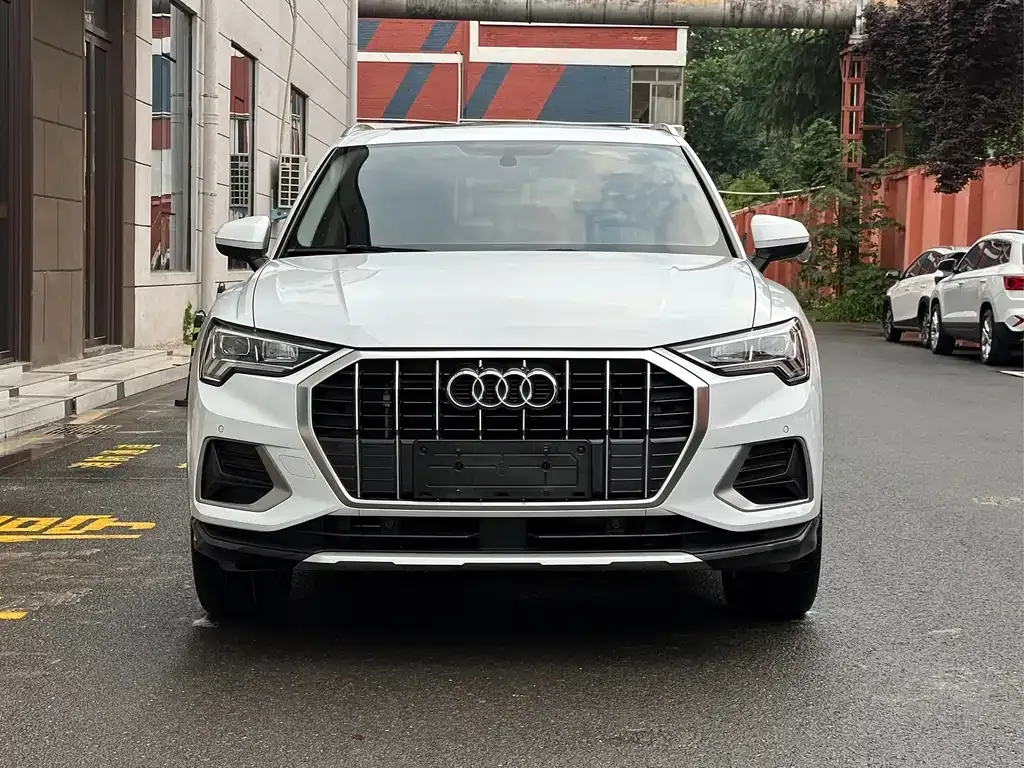 Audi Q3 — фото 5