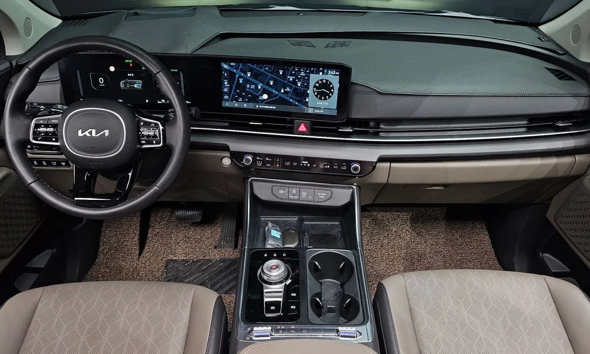 Kia Carnival — фото 10