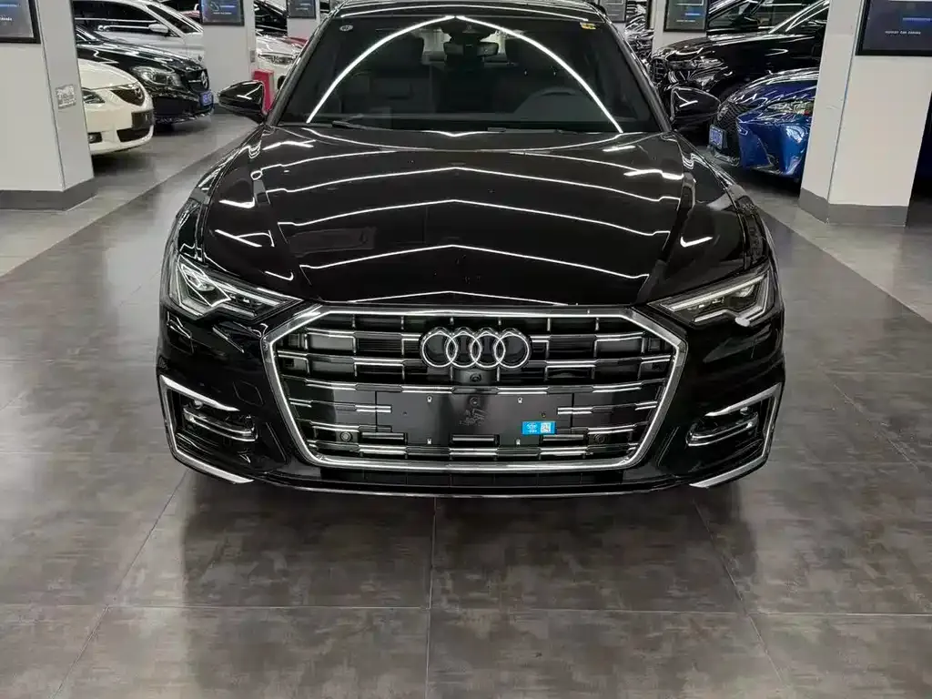 Audi A6L — фото 10