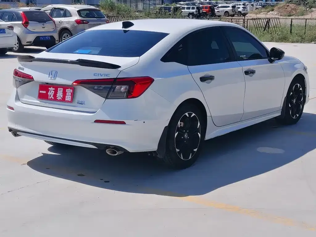 Honda Civic — фото 5