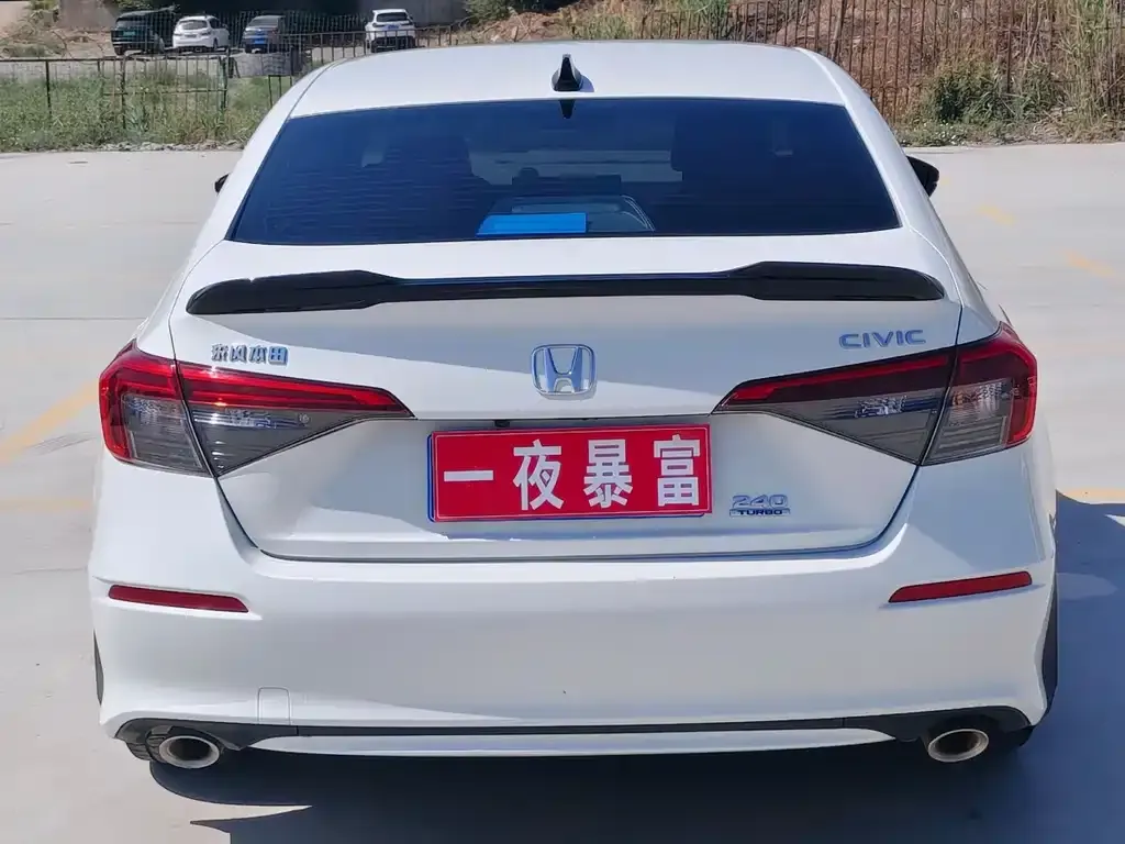 Honda Civic — фото 4